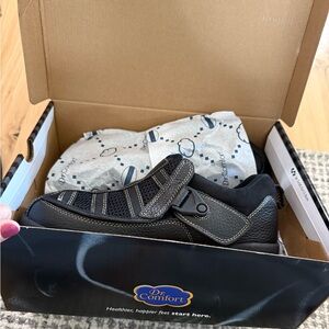 New In Box Dr. Comfort and Gel Inserts